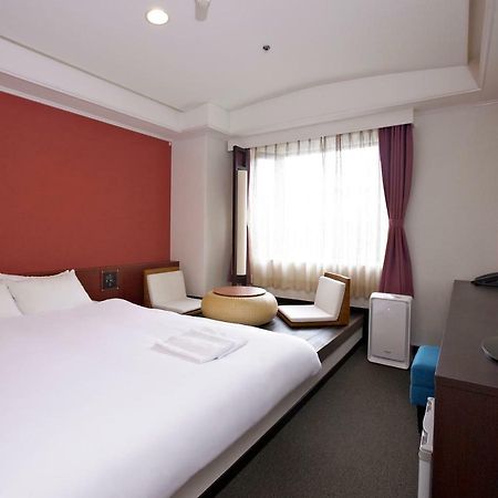 Отель The B Kyoto Sanjo Экстерьер фото