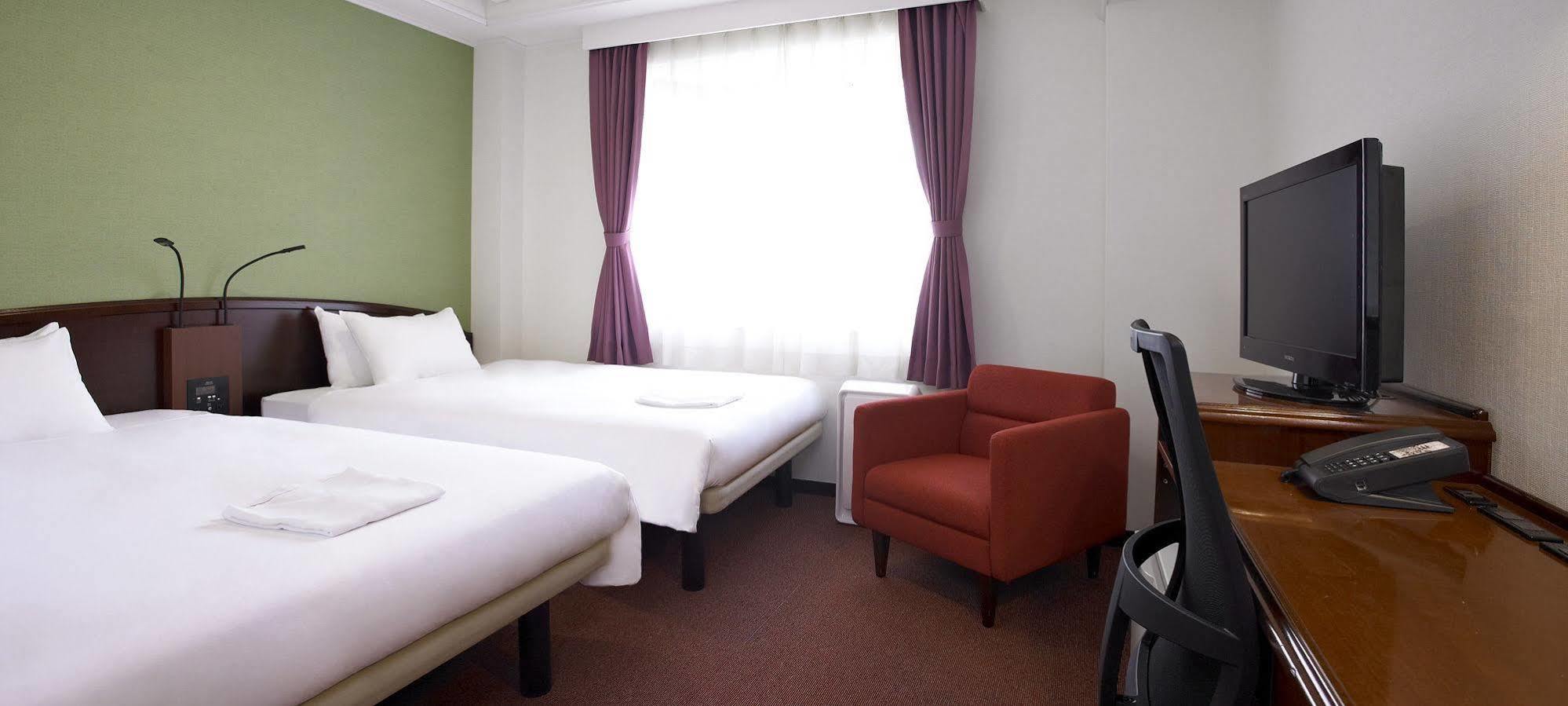 Отель The B Kyoto Sanjo Экстерьер фото